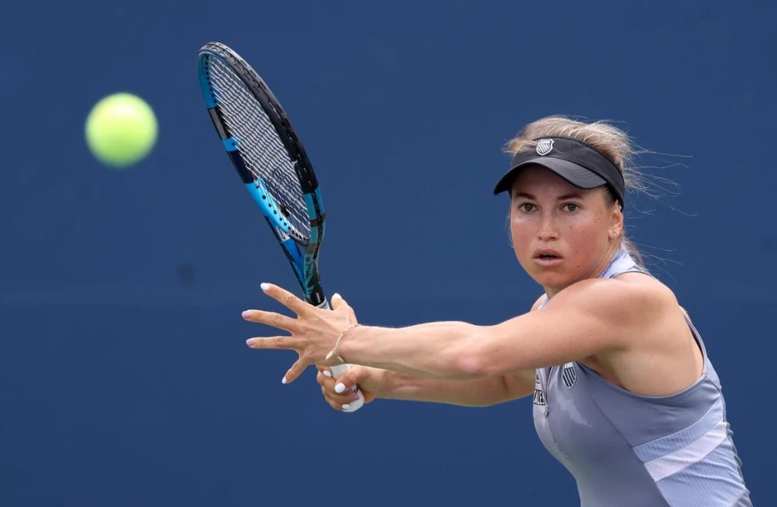 Юлия Путинцева вылетела с парного разряда Australian Open Юлия Путинцева вылетела с парного разряда Australian Open