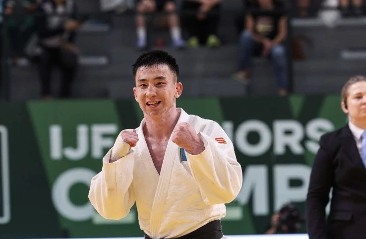 Жанарыс Рахметкали стартовал с победы на Grand Slam в Астане Жанарыс Рахметкали стартовал с победы на Grand Slam в Астане