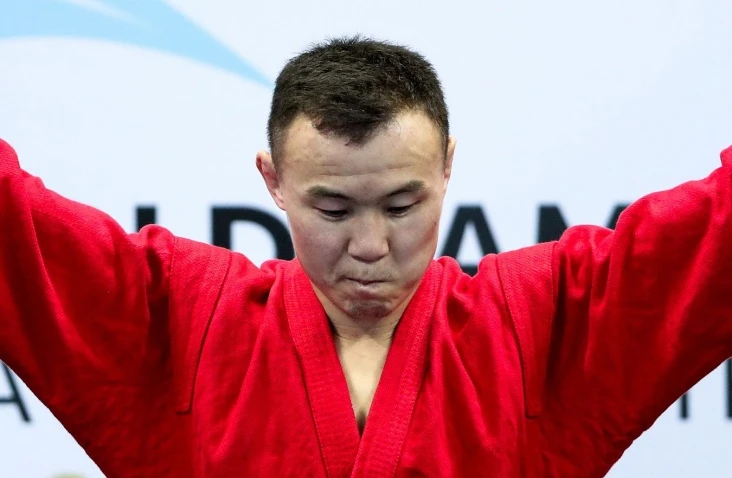 На чемпионате мира по самбо в Астане случилась первая громкая сенсация На чемпионате мира по самбо в Астане случилась первая громкая сенсация