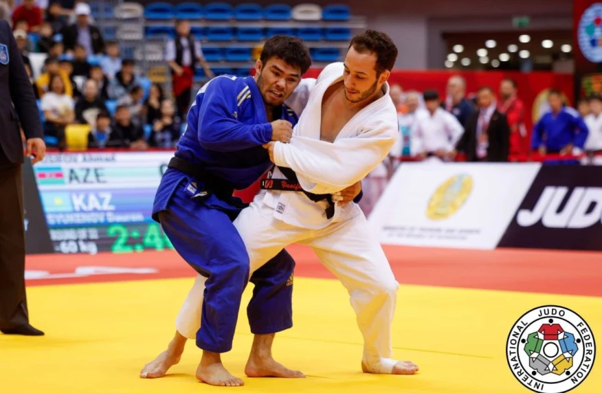 Grand Slam турнирі: Дәурен Сүйеукенов қолаға қол жеткізді Grand Slam турнирі: Дәурен Сүйеукенов қолаға қол жеткізді