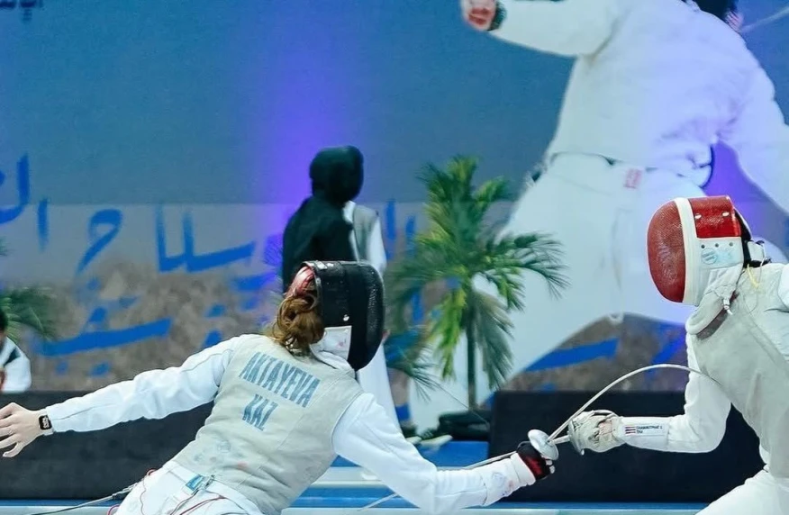 Семсерлесушілер Азия чемпионатындағы жолын бастады Семсерлесушілер Азия чемпионатындағы жолын бастады