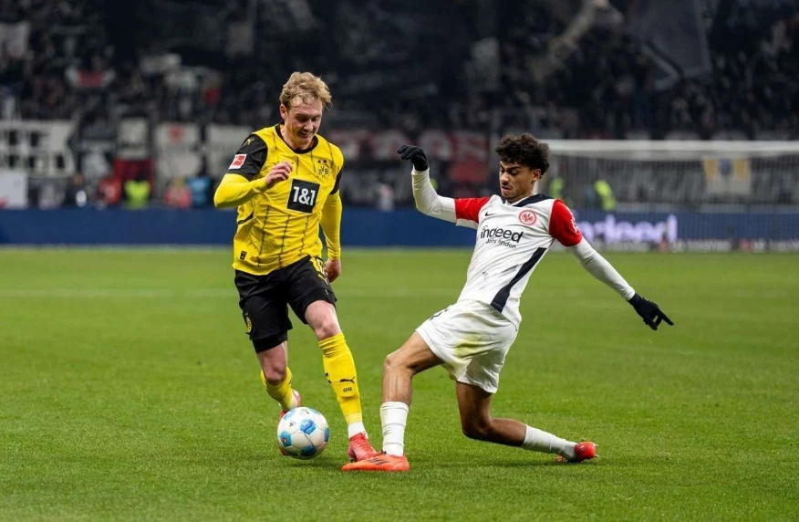 Бұл жолы «Айнтрахт» қанша гол жібереді? «Айнтрахт» — «Боруссия Дортмунд» матчының тікелей эфирі Бұл жолы «Айнтрахт» қанша гол жібереді? «Айнтрахт» — «Боруссия Дортмунд» матчының тікелей эфирі