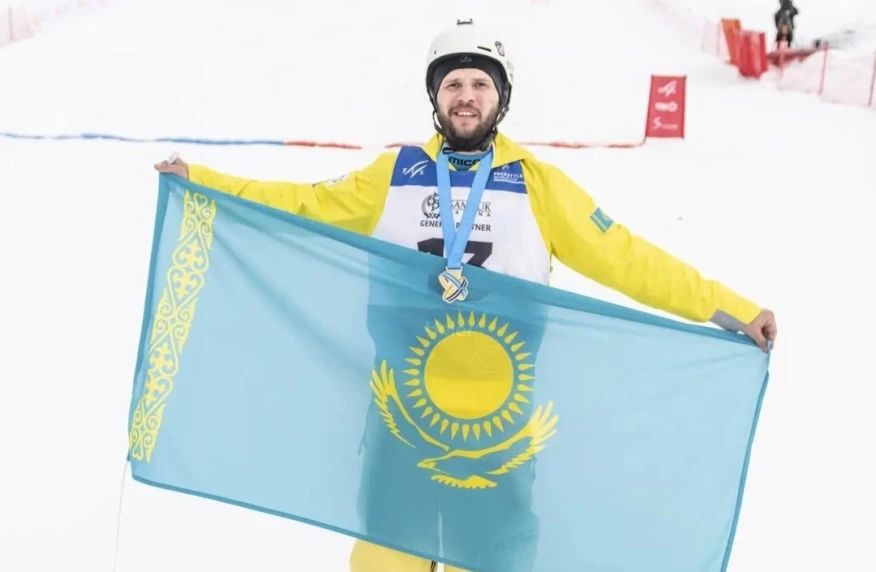 Казахстанец выиграл бронзовую медаль на Кубке мира в США Казахстанец выиграл бронзовую медаль на Кубке мира в США