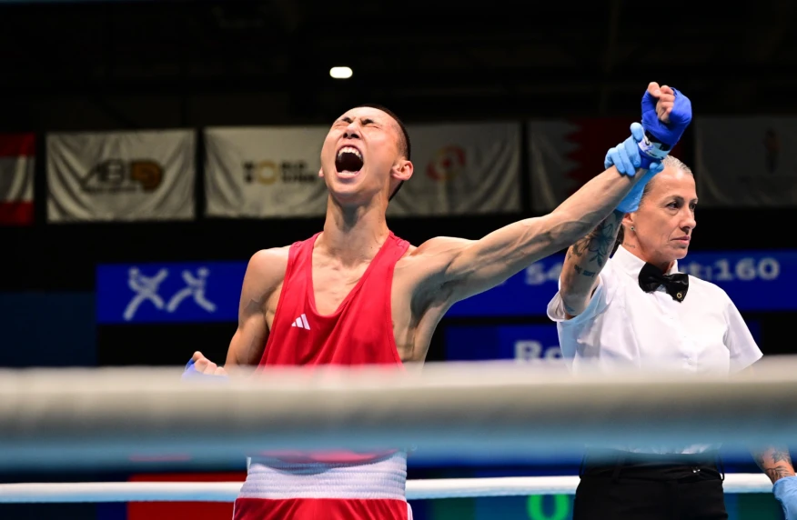 Два казахстанца выиграли золото Азиады по боксу Два казахстанца выиграли золото Азиады по боксу