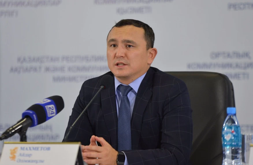 Айдар Ахметов бауырының спорттық азаматтығын өзгертуі жайлы айтып берді Айдар Ахметов бауырының спорттық азаматтығын өзгертуі жайлы айтып берді