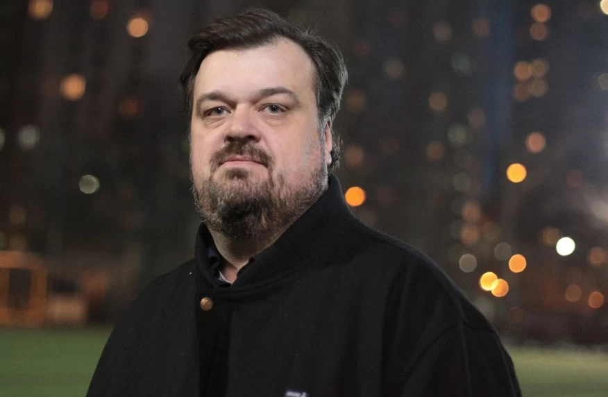 Танымал комментатор Василий Уткин 52 жасында қайтыс болды Танымал комментатор Василий Уткин 52 жасында қайтыс болды
