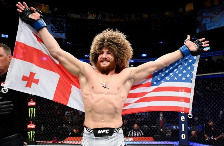 Мераб Двалишвили одержал победу в главном поединке UFC 306 Мераб Двалишвили одержал победу в главном поединке UFC 306