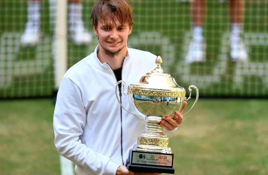 Александр Бублик — Галледе өткен ATP 500 турнирінің екі дүркін чемпионы Александр Бублик — Галледе өткен ATP 500 турнирінің екі дүркін чемпионы