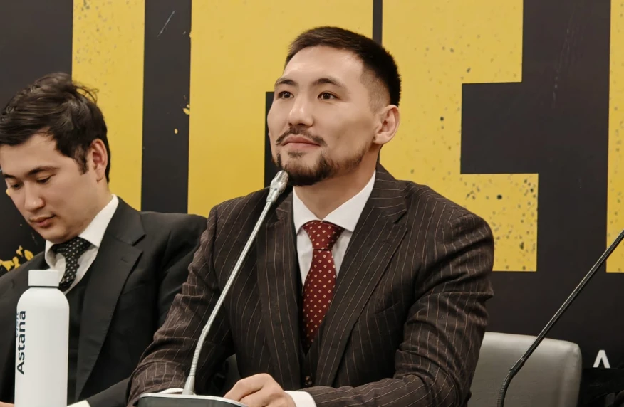 Жәнібек Әлімханұлы Канеломен жекпе-жек өткізу туралы айтты Жәнібек Әлімханұлы Канеломен жекпе-жек өткізу туралы айтты
