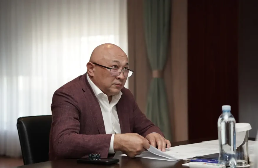 Адилет Барменкулов ушел с поста президента Казахстанской федерации футбола Адилет Барменкулов ушел с поста президента Казахстанской федерации футбола