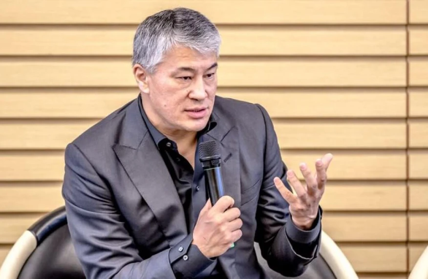 Қайрат Боранбаев Александр Кержаков туралы: Оның футболшы кезінде мінезі болған еді, қазір бапкер ретінде де мінезі бар Қайрат Боранбаев Александр Кержаков туралы: Оның футболшы кезінде мінезі болған еді, қазір бапкер ретінде де мінезі бар