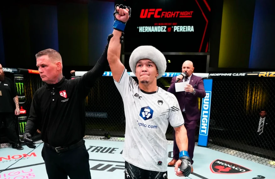 Алмабаев UFC жаңартылған рейтингінде үздік ондыққа кірді Алмабаев UFC жаңартылған рейтингінде үздік ондыққа кірді