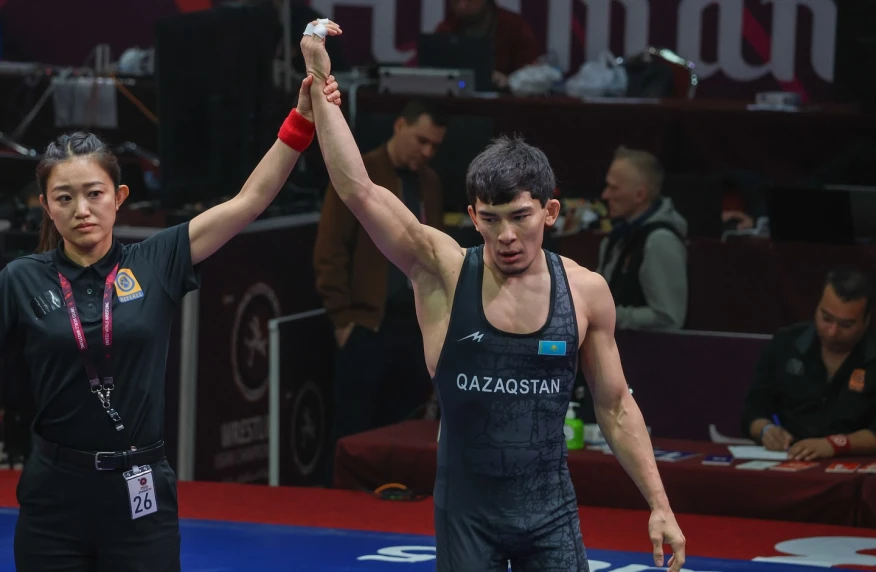 Султан Асетулы уверенно вышел в четвертьфинал Чемпионата Азии (видео) Султан Асетулы уверенно вышел в четвертьфинал Чемпионата Азии (видео)