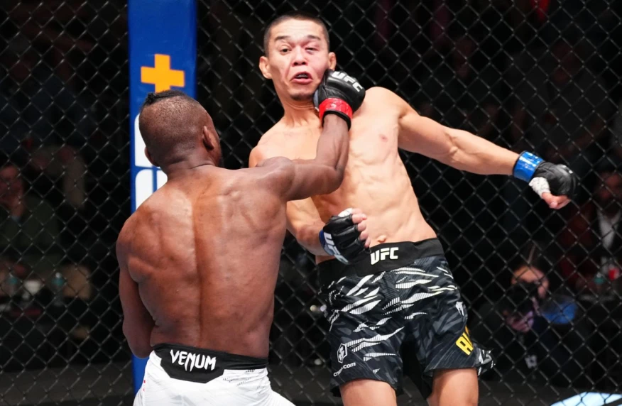 Асу Алмабаев UFC-дегі алғашқы жеңілісіне ұшырады Асу Алмабаев UFC-дегі алғашқы жеңілісіне ұшырады