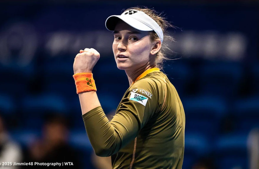 Рыбакина снялась с WTA в Японии Рыбакина снялась с WTA в Японии