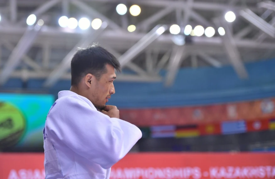 Гусман Кыргызбаев проиграл стартовую схватку на чемпионате мира в Абу-Даби Гусман Кыргызбаев проиграл стартовую схватку на чемпионате мира в Абу-Даби