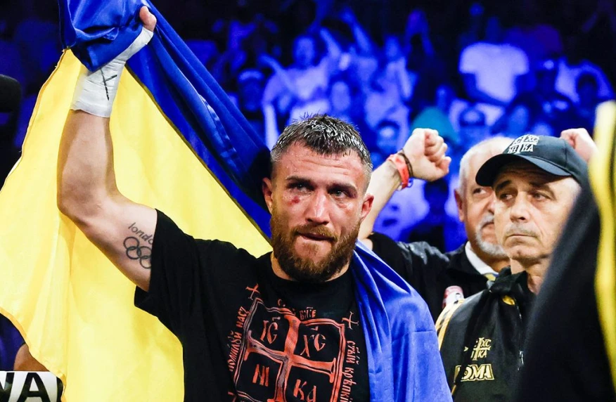 Ломаченко — о завоевании титула чемпиона мира: «Я ожидал большего от соперника» Ломаченко — о завоевании титула чемпиона мира: «Я ожидал большего от соперника»