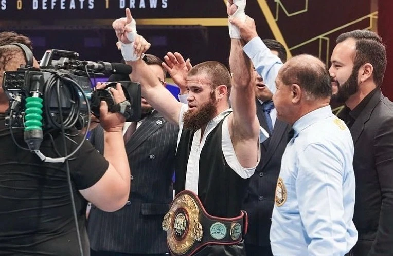 Руслан Мадиев: Ни один чемпион UFC не сможет выиграть у околосреднего боксера Руслан Мадиев: Ни один чемпион UFC не сможет выиграть у околосреднего боксера
