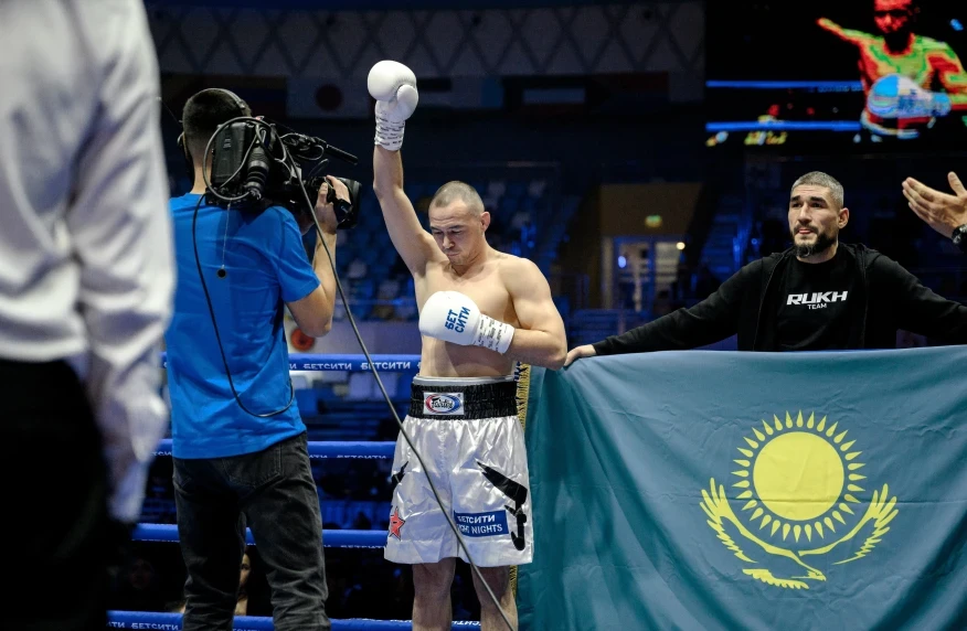 Дамир Исмағұлов Fight Nights лигасының президентіне үндеу жасады Дамир Исмағұлов Fight Nights лигасының президентіне үндеу жасады
