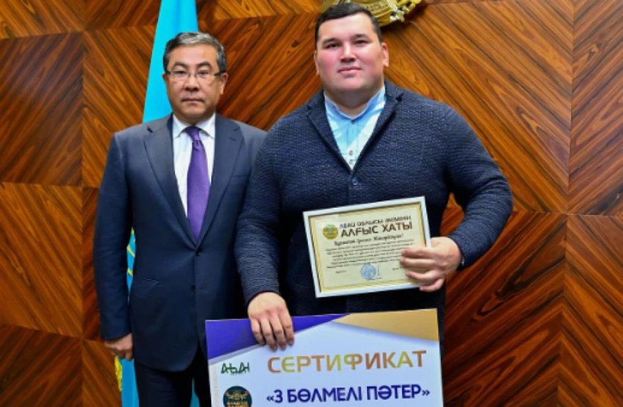 «Қазақстан барысында» топ жарған Ерасыл Қажыбаев Семейден пәтер берілді «Қазақстан барысында» топ жарған Ерасыл Қажыбаев Семейден пәтер берілді