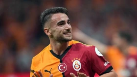 Гол Акгюна принес победу лидеру