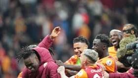 «Галатасарай» увеличил отрыв в борьбе за чемпионство (видео)