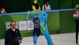 Қазақстан шорт-тректен жасөспірімдер арасындағы Әлем кубогы кезеңінде алтын медаль жеңіп алды