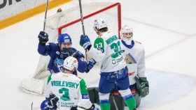 «Барыс» прервал серию поражений