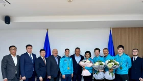 Данияр Абулгазин встретился с победителями Исламских игр