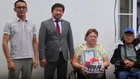 Әкімдік әлем чемпионына бокал сыйлады