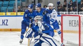 «Барыс» уверенно обыграл «Динамо»