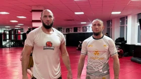 Расул Хатаев «Alash Pride» және «Brave» бірлескен турниріндегі жекпе-жек туралы: Қарсыласым үшін бұл кеш ауыр өтеді