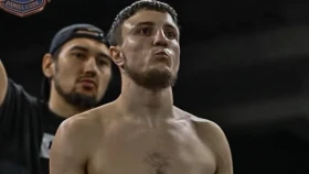 Евгений Павлов АҚШ-та екі чемпиондық белбеуді жеңіп алды