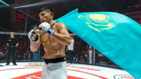 Куат Хамитов прошел взвешивание перед поединком со Шлеменко