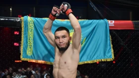 Жуман Жумабеков выиграл на турнире All Stars Boxing
