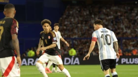 Месси помог сборной Аргентины удержать лидерство в отборе на ЧМ (видео)