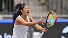 Куламбаева вылетела в одиночке, но вышла в полуфинал в паре на турнире ITF в Аргентине