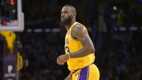 Леброн Джеймс вошел в топ-6 игроков НБА по сыгранным матчам