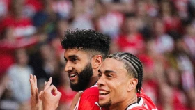 ПСВ Эредивизиде мәреге бір тур қалғанда «Аяксты» басып озды (видео)