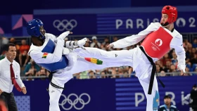 Парижге барған ең жас қазақстандық алғашқы қарсыласын ұтты