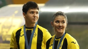 Призеры Олимпиады Назым Кызайбай, Александра Ле и Ислам Сатпаев стали болельщиками «Кайрата»