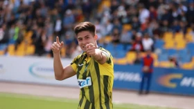 Дастан Сатпаев «Қайратқа» жеңіс сыйлады (видео)