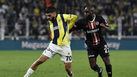 «Фенербахче» одержал пятую победу подряд (видео)