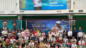 Зангар Нурланулы передал знания подрастающему поколению в Туркестане