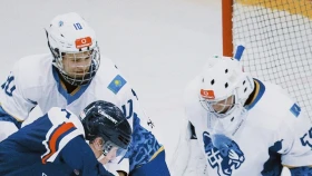 «Снежные Барсы» крупно проиграли на выезде