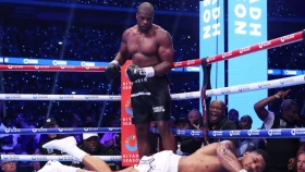 Энтони Джошуа ауыр нокаутпен жеңілді