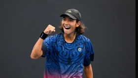 Омарханов вышел в 1/8 финала турнира в Астане (видео)