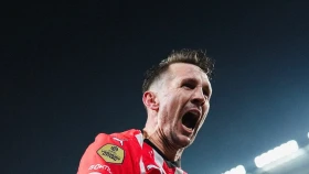 Чемпион оступился в матче с АЗ (видео)