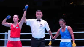 Үш дүркін әлем чемпионатының жүлдегері Жайна Шекербекова 15 жас кіші қыздан жеңілді