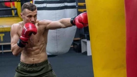 Виктор Темиров Головкинмен салыстыру туралы: Салыстырған жақсы, бірақ мен Геннадийдің деңгейіне әлі жетпегенімді түсінемін